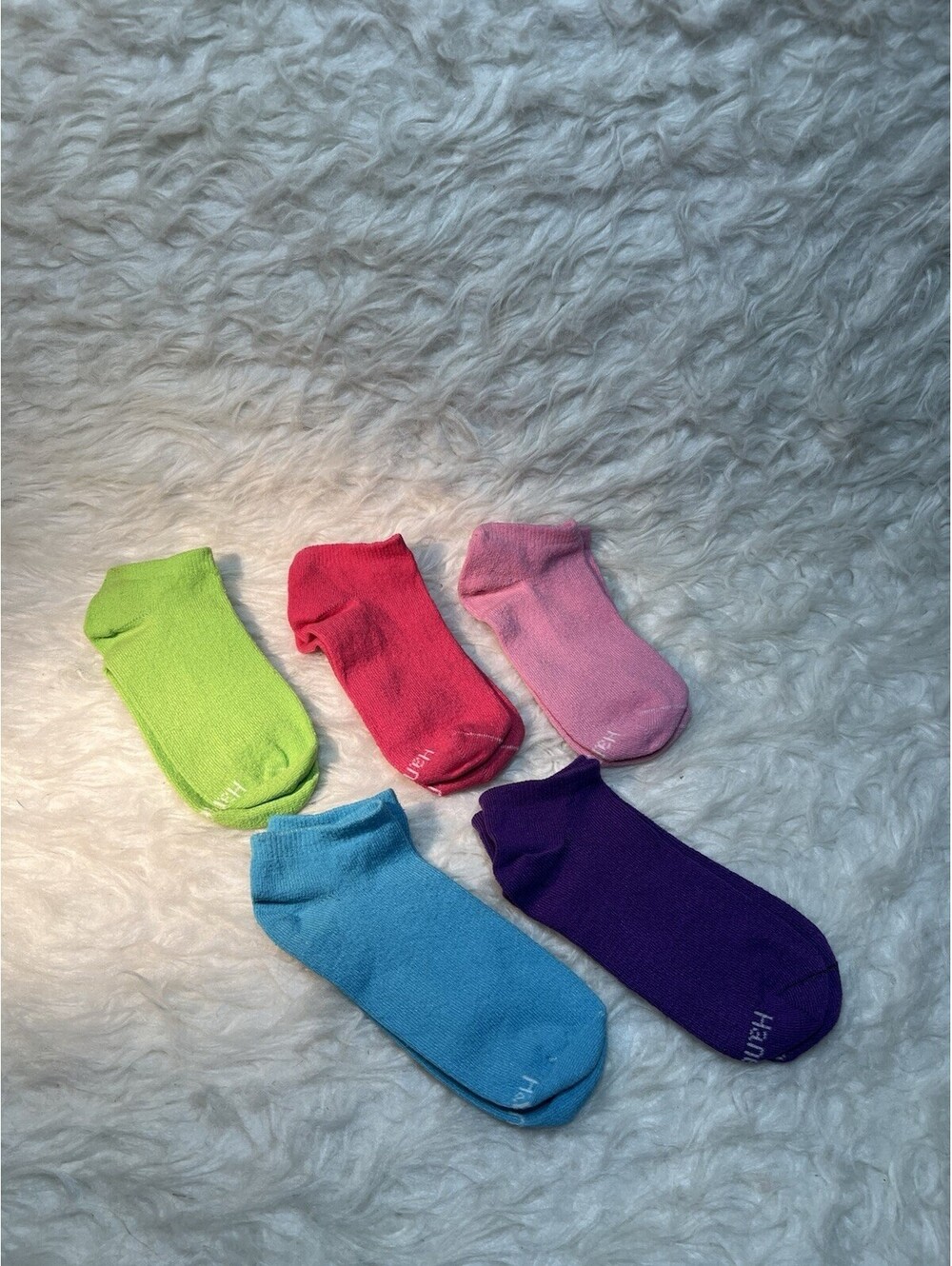 Lot of 5 multicolored Hanes L ankle socks